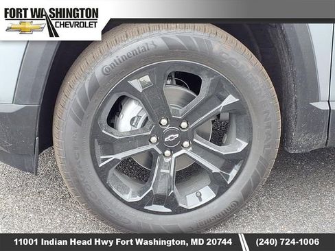 New 2026 Chevrolet Equinox LT w/ Convenience Package II FWD image 5