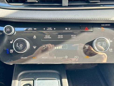 Certified 2026 INFINITI QX60 Luxe w/ Cargo Package FWD image 17