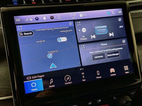 Used 2023 Jeep Grand Cherokee 4WD 4xe w/ Luxury Tech Group II image 19