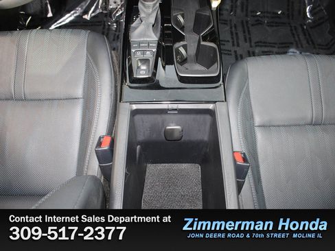 Used 2025 Toyota Camry XSE image 17