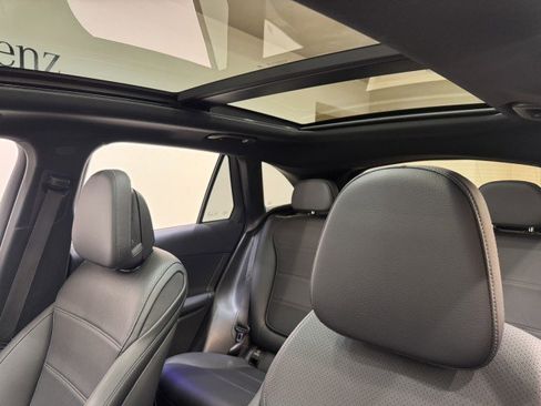 Certified 2025 Mercedes-Benz GLC 300 image 20