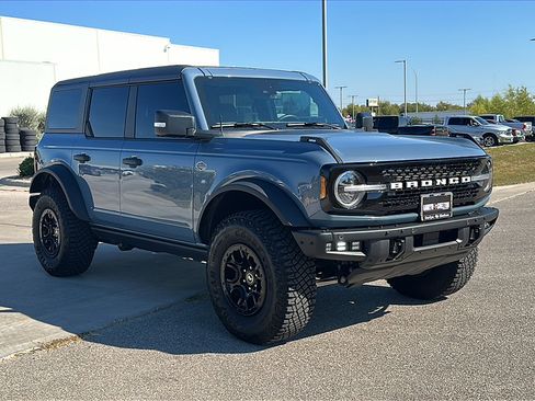 Used 2024 Ford Bronco Wildtrak image 10