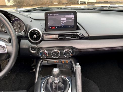 Used 2021 MAZDA MX-5 Miata Grand Touring image 6