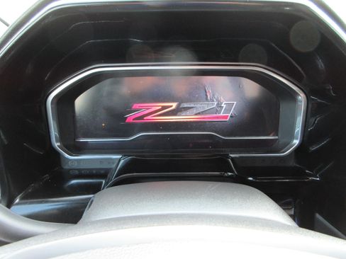 Certified 2022 Chevrolet Silverado 1500 LTZ AWD/4WD image 13