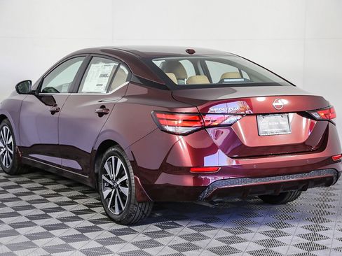 Used 2025 Nissan Sentra SV w/ SV Premium Package image 6