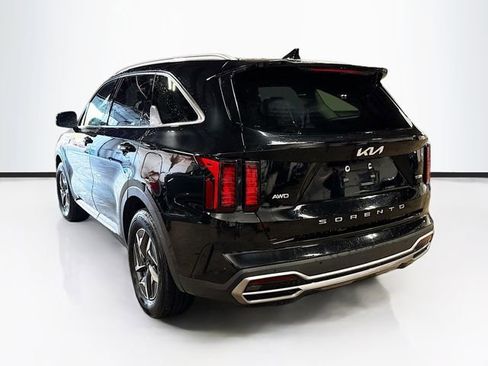 Used 2022 Kia Sorento S image 5