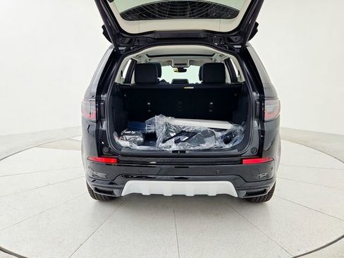 Certified 2025 Land Rover Discovery Sport S image 19