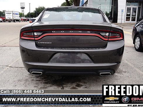 Used 2023 Dodge Charger SXT RWD image 6