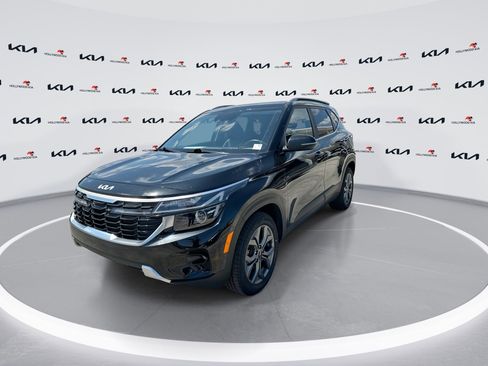 Certified 2024 Kia Seltos S FWD image 4