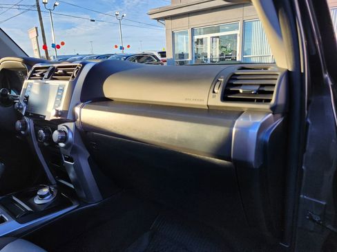 Used 2023 Toyota 4Runner SR5 Premium image 16