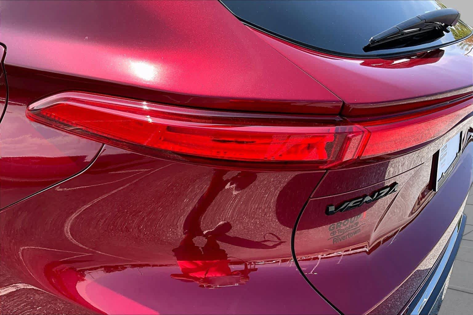 Used 2024 Toyota Venza Nightshade AWD/4WD image 26