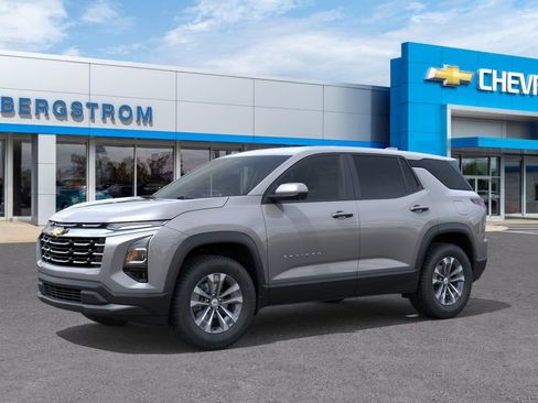 New 2026 Chevrolet Equinox LT FWD image 2