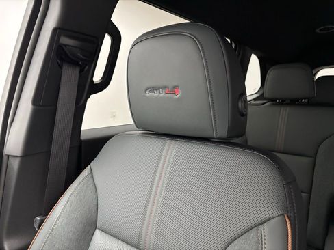 New 2025 GMC Acadia AT4 image 44