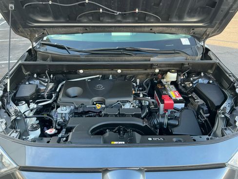 Certified 2019 Toyota RAV4 XLE Premium image 21