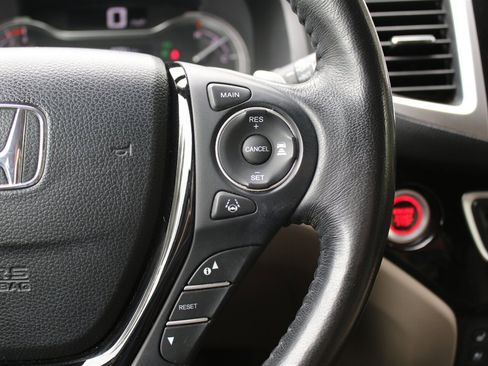 Used 2018 Honda Pilot Elite image 23