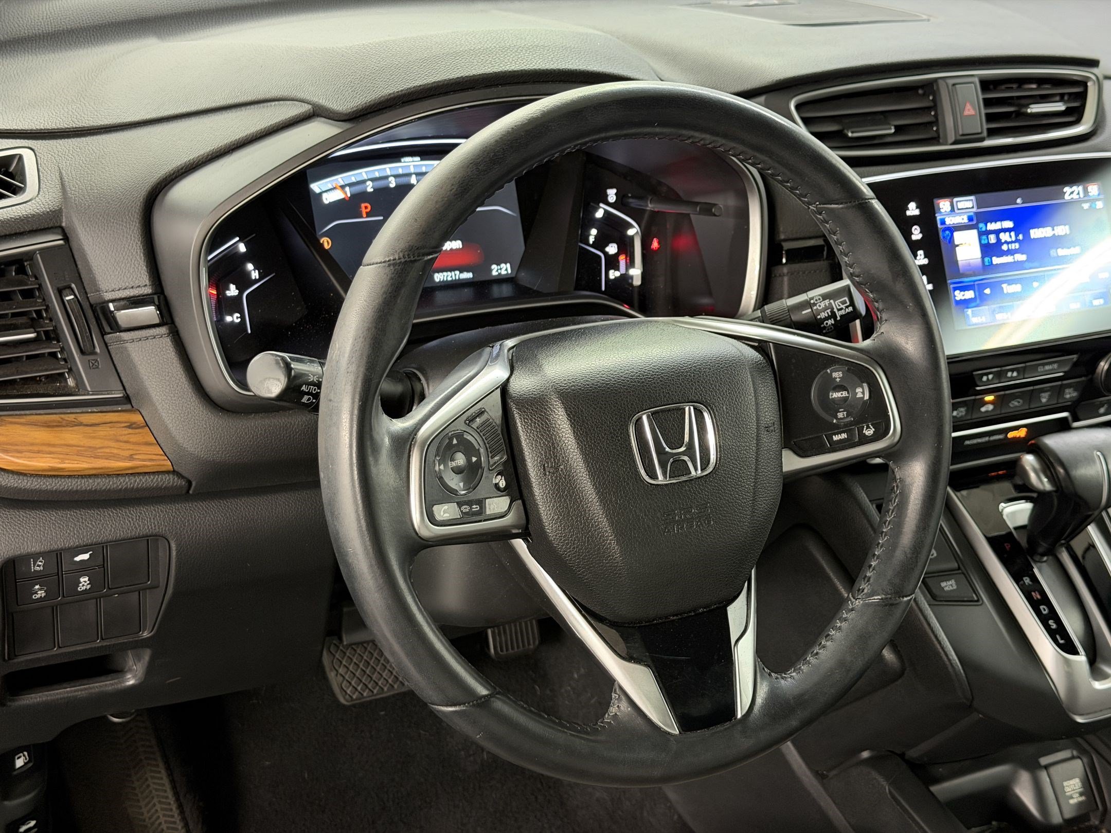 Used 2018 Honda CR-V Touring image 28