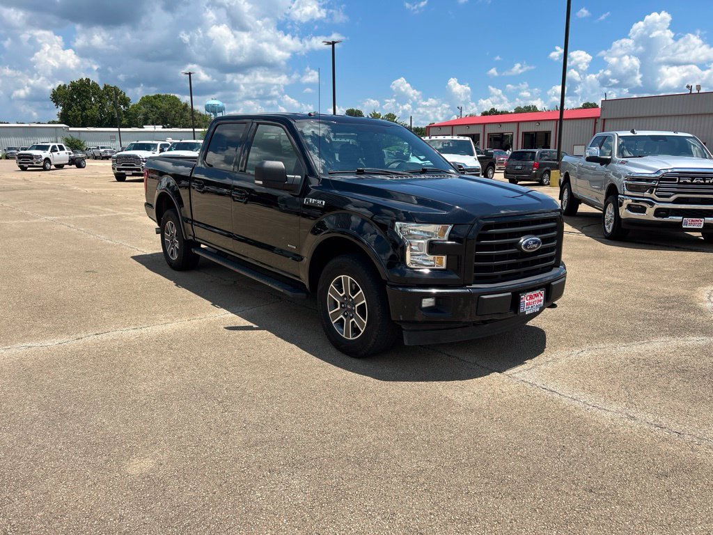 Used 2017 Ford F150 XLT w/ Equipment Group 302A Luxury AWD/4WD image 7