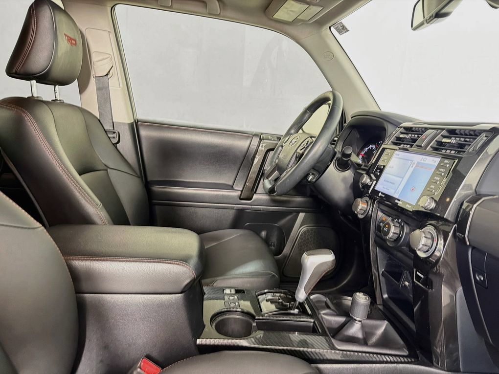 Used 2022 Toyota 4Runner TRD Off-Road Premium AWD/4WD image 36