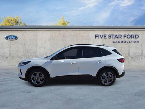 Used 2025 Ford Escape ST-Line w/ Tech Pack #1 image 5