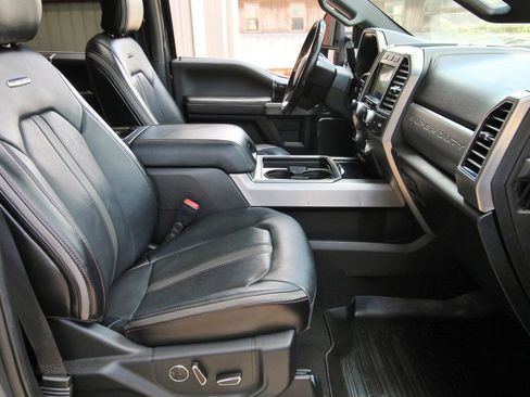 Used 2021 Ford F250 Platinum image 43