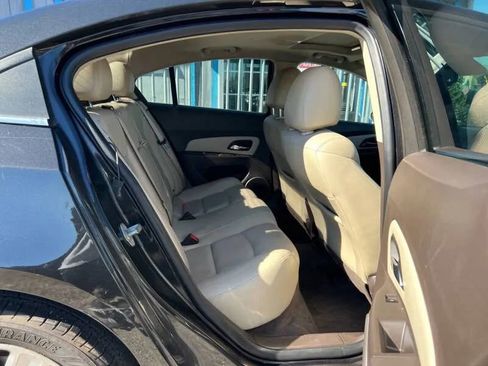 Used 2013 Chevrolet Cruze LT image 12