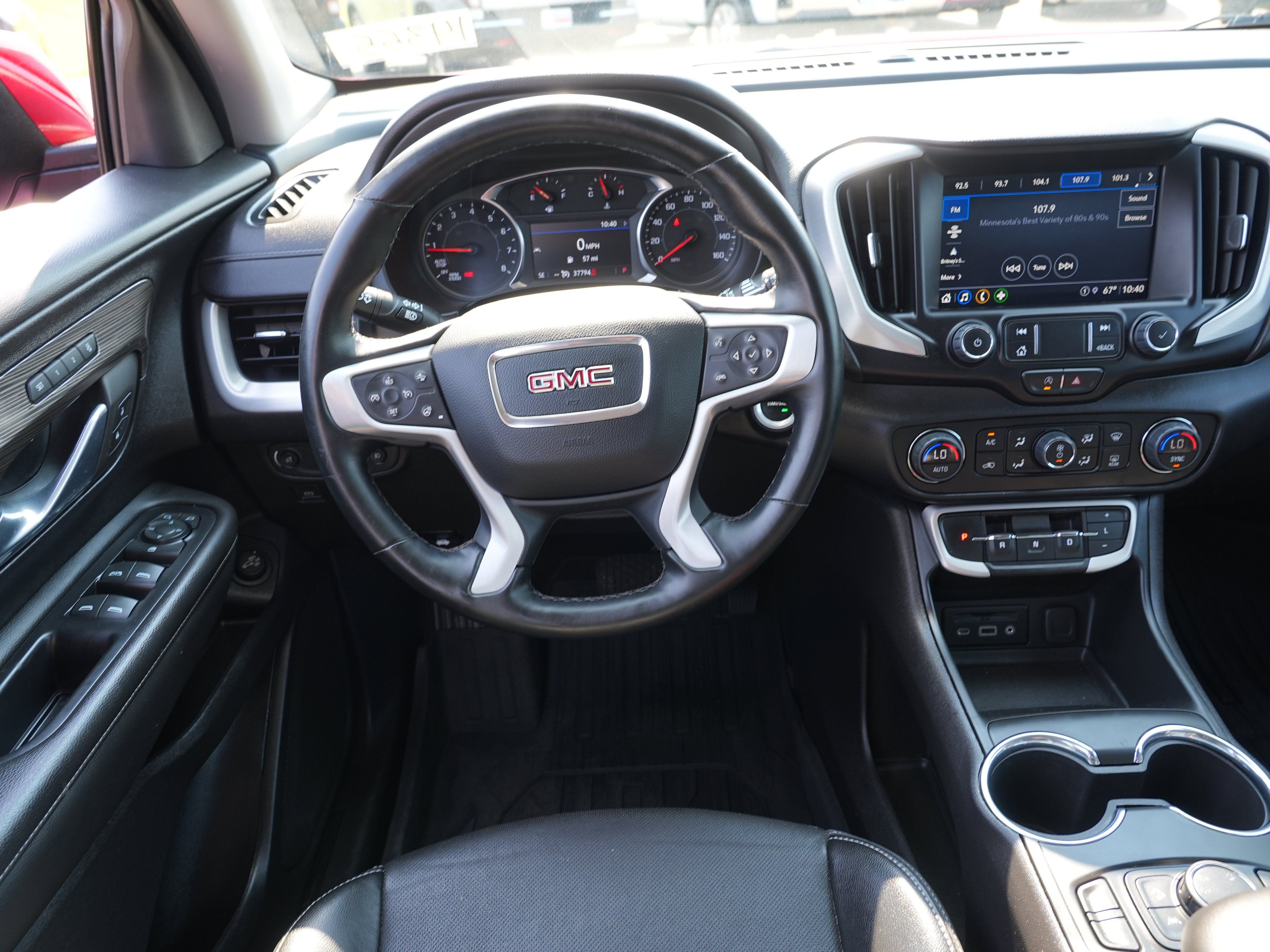 Used 2023 GMC Terrain SLT AWD/4WD image 21
