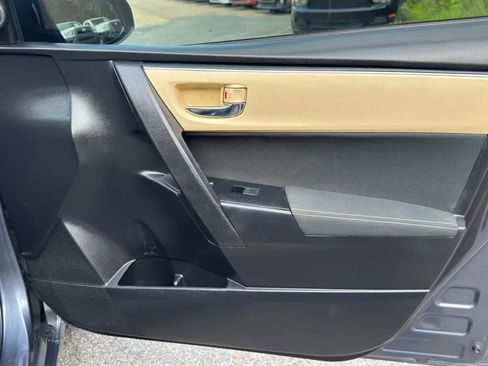 Used 2017 Toyota Corolla LE image 25