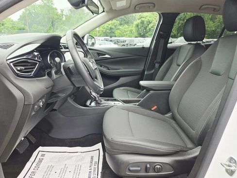 Used 2023 Buick Encore GX Select AWD/4WD image 11