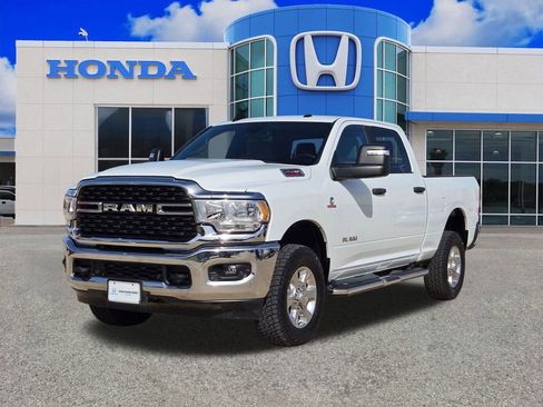 Used 2024 RAM 2500 Big Horn w/ Off Road Package image 7