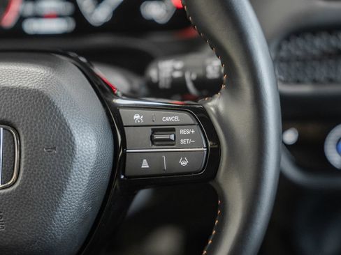 Used 2025 Honda HR-V Sport image 26