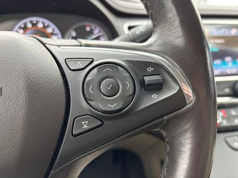 Used 2017 Buick LaCrosse Premium image 21