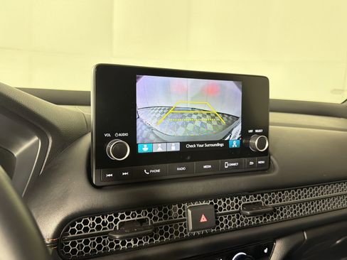 Certified 2025 Honda HR-V Sport image 24