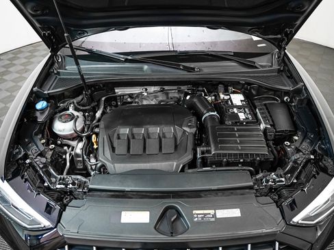 Used 2024 Audi Q3 2.0T Premium image 4