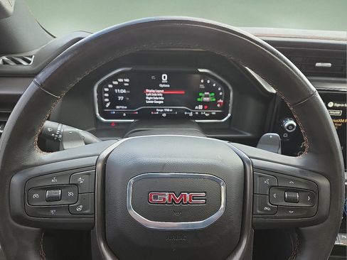 Certified 2025 GMC Sierra 1500 AT4 w/ AT4 Premium Package AWD/4WD image 24