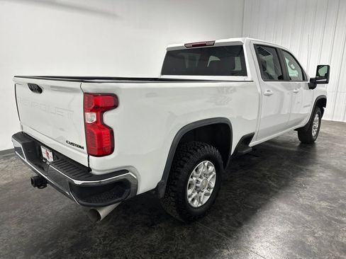 Used 2022 Chevrolet Silverado 2500 LT w/ Convenience Package AWD/4WD image 6