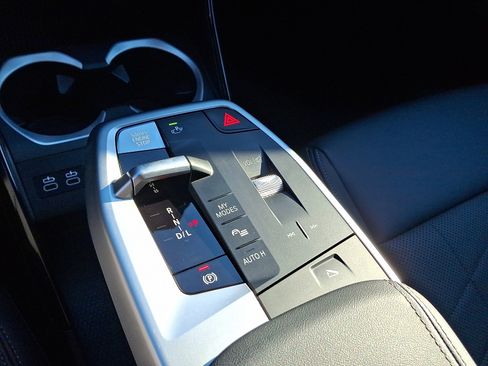 Used 2025 BMW X1 xDrive28i image 14