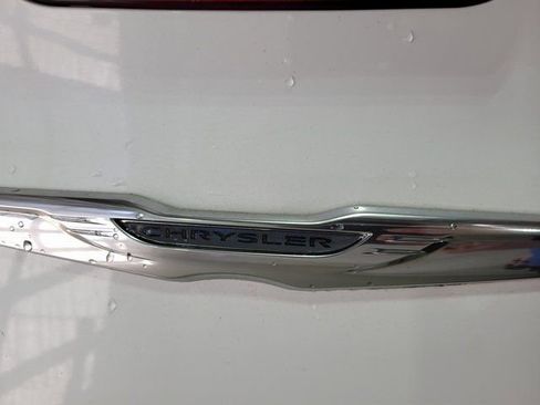 Used 2015 Chrysler 300 Touring w/ Limited Group image 55