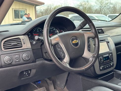 Used 2013 Chevrolet Avalanche LT AWD/4WD image 4