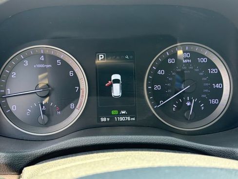 Used 2016 Hyundai Tucson Limited w/ Option Group 03 FWD image 24