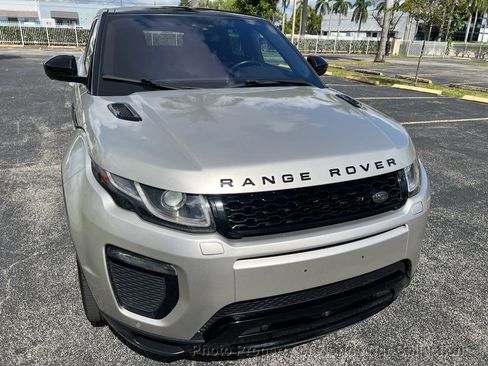 Used 2017 Land Rover Range Rover Evoque HSE Dynamic image 15