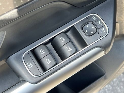 Certified 2025 Mercedes-Benz GLA 250 4MATIC image 13