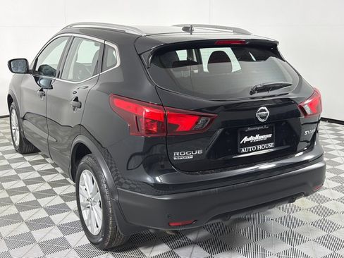 Used 2019 Nissan Rogue Sport SV image 7