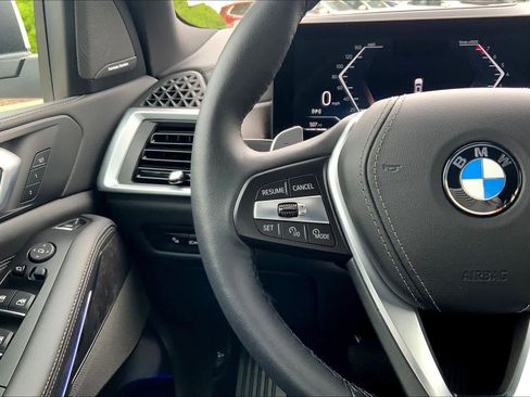 Used 2024 BMW X5 xDrive40i w/ Premium Package image 18