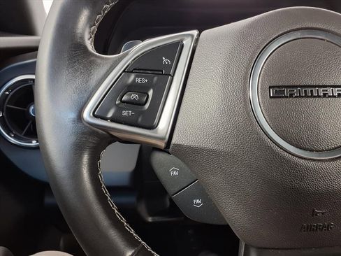 Used 2020 Chevrolet Camaro LT image 7