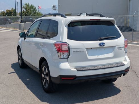 Used 2018 Subaru Forester 2.5i Premium AWD/4WD image 5