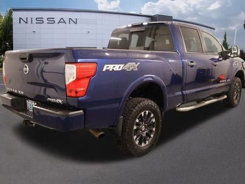 Used 2018 Nissan Titan PRO-4X image 2