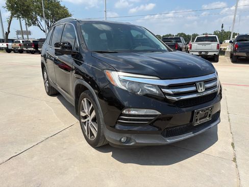 Used 2016 Honda Pilot Touring image 4