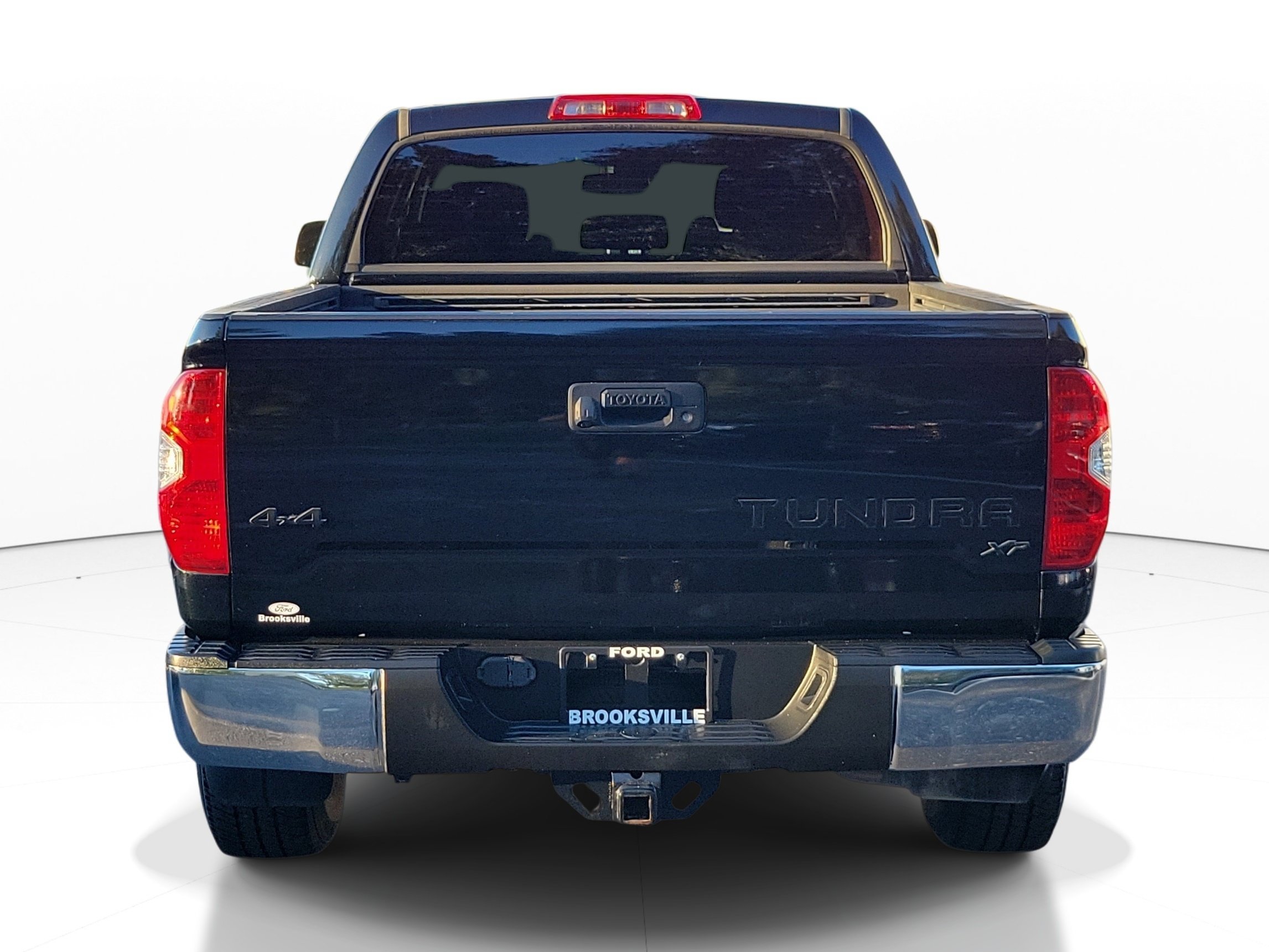 Used 2018 Toyota Tundra SR5 w/ SR5 Upgrade Package AWD/4WD image 3