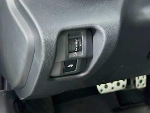 Certified 2025 Toyota GR86 Premium image 10