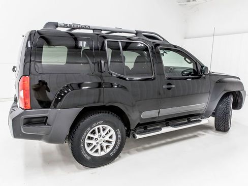 Used 2015 Nissan Xterra S w/ Value Package RWD image 8